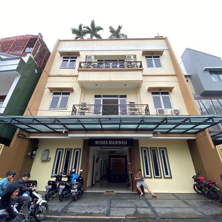 Oyo 2357 Syariah Grand Raudhah Hotel Jakarta Luaran gambar