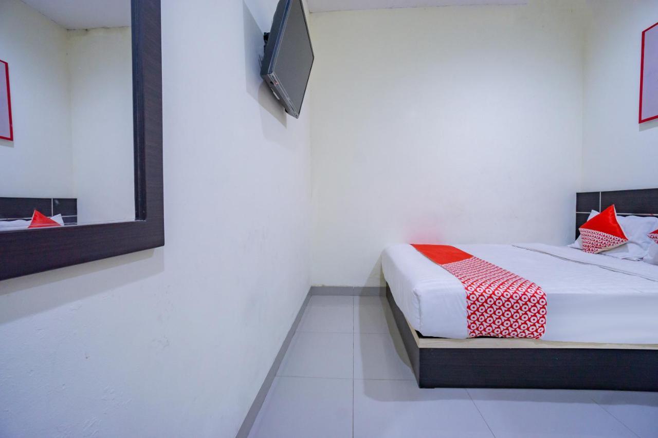 Oyo 2357 Syariah Grand Raudhah Hotel Jakarta Luaran gambar