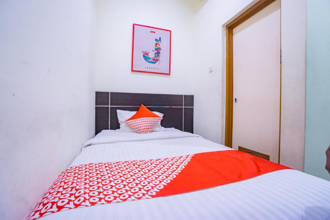 Oyo 2357 Syariah Grand Raudhah Hotel Jakarta Luaran gambar