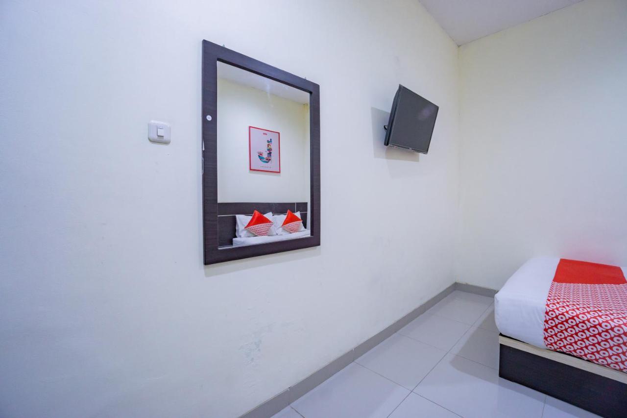 Oyo 2357 Syariah Grand Raudhah Hotel Jakarta Luaran gambar