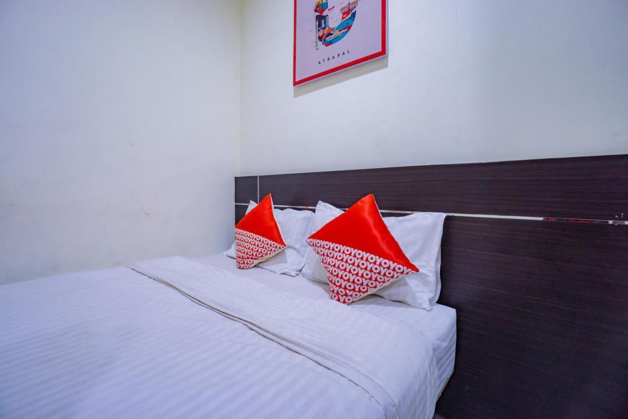 Oyo 2357 Syariah Grand Raudhah Hotel Jakarta Luaran gambar