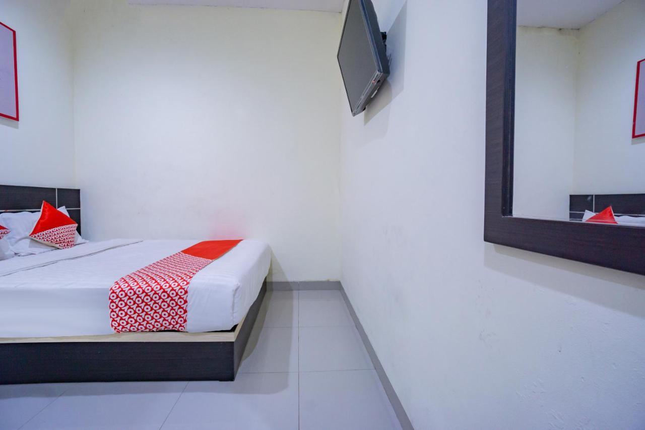 Oyo 2357 Syariah Grand Raudhah Hotel Jakarta Luaran gambar