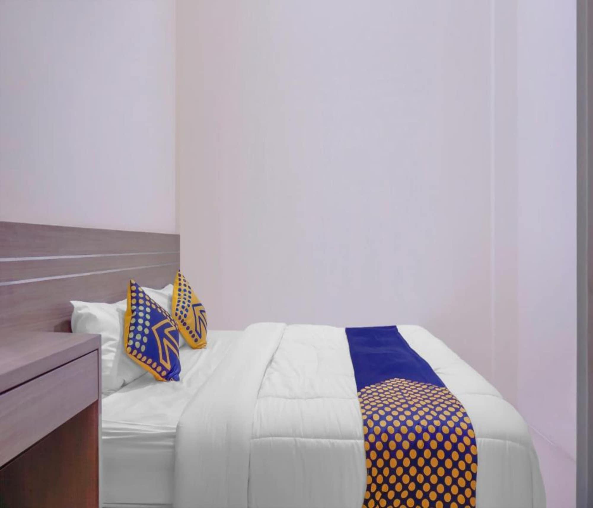 Oyo 2357 Syariah Grand Raudhah Hotel Jakarta Luaran gambar
