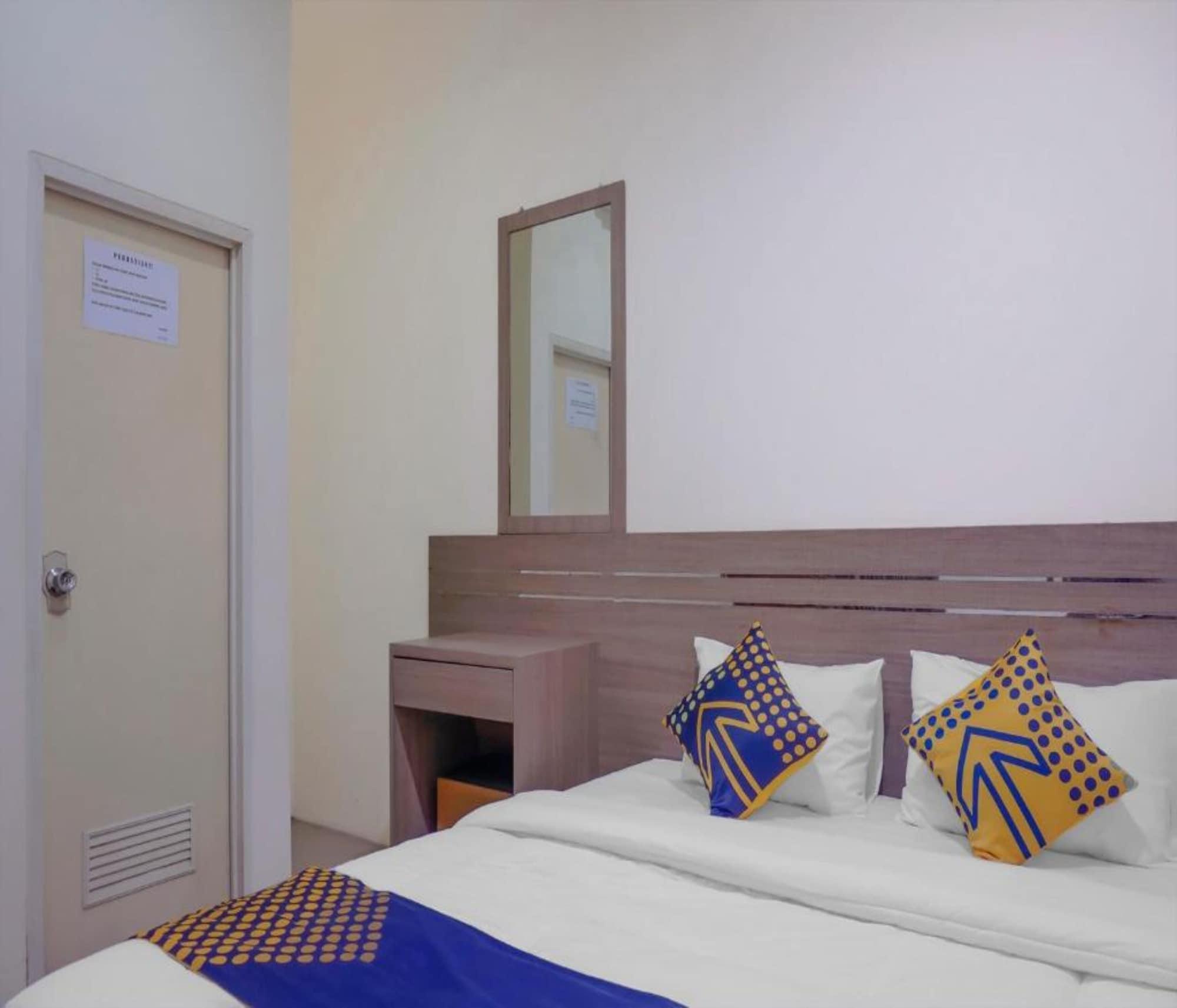 Oyo 2357 Syariah Grand Raudhah Hotel Jakarta Luaran gambar