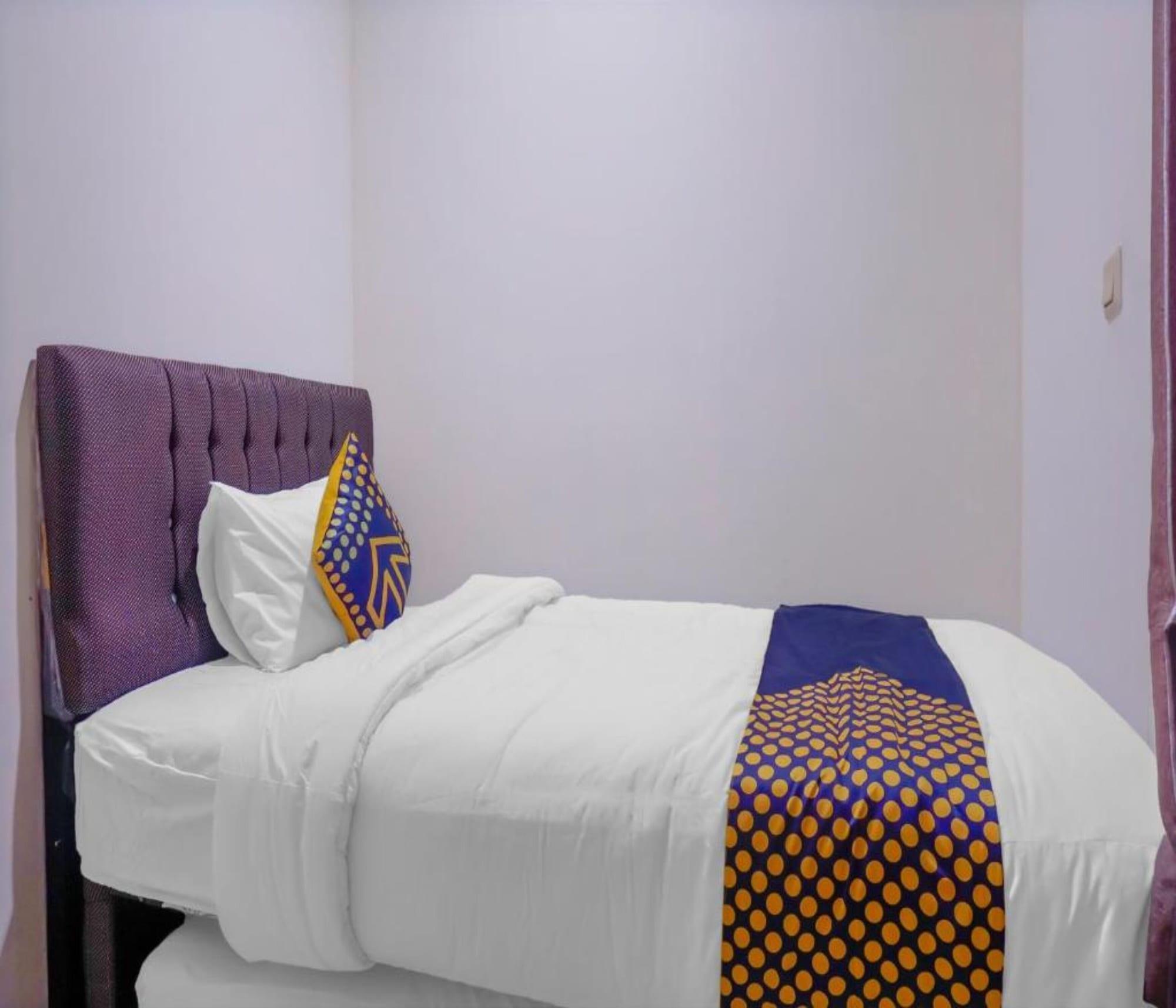 Oyo 2357 Syariah Grand Raudhah Hotel Jakarta Luaran gambar