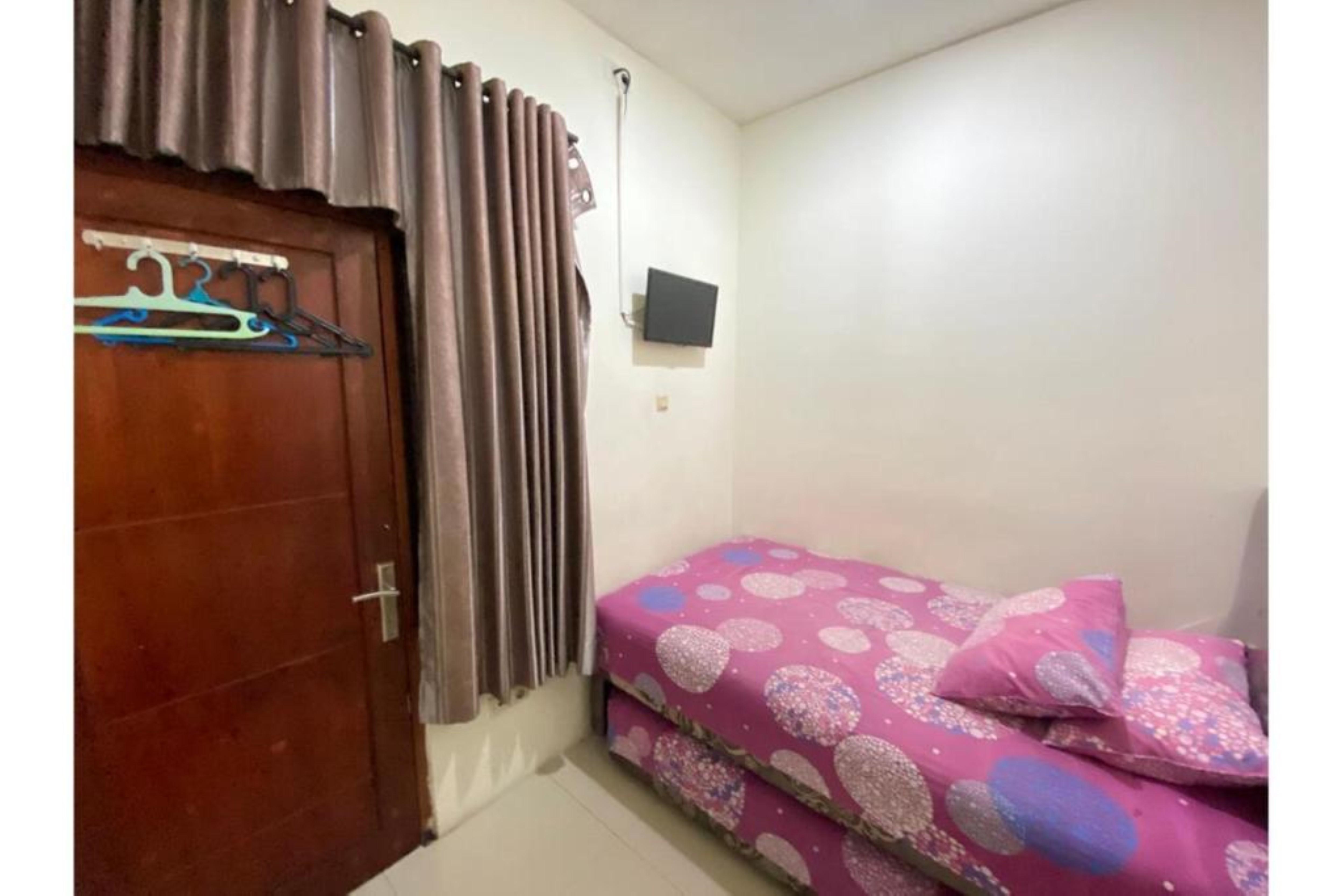 Oyo 2357 Syariah Grand Raudhah Hotel Jakarta Luaran gambar