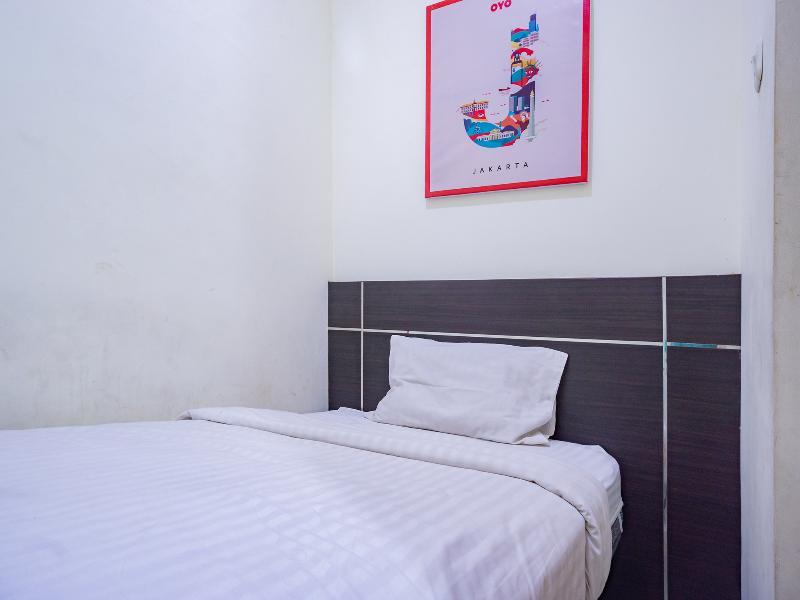 Oyo 2357 Syariah Grand Raudhah Hotel Jakarta Luaran gambar