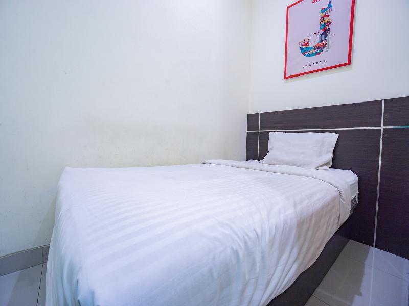 Oyo 2357 Syariah Grand Raudhah Hotel Jakarta Luaran gambar